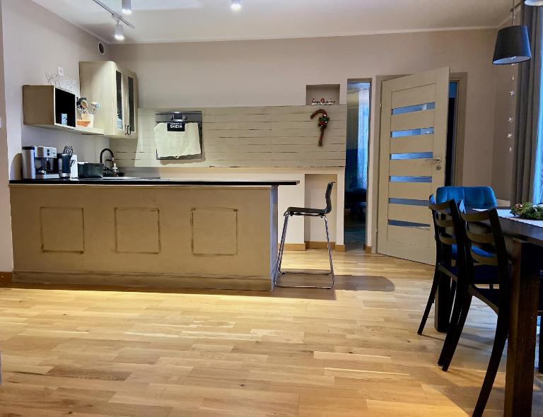 Apartament Grafitowy Willa Laser - B&B Szklarska Poręba
