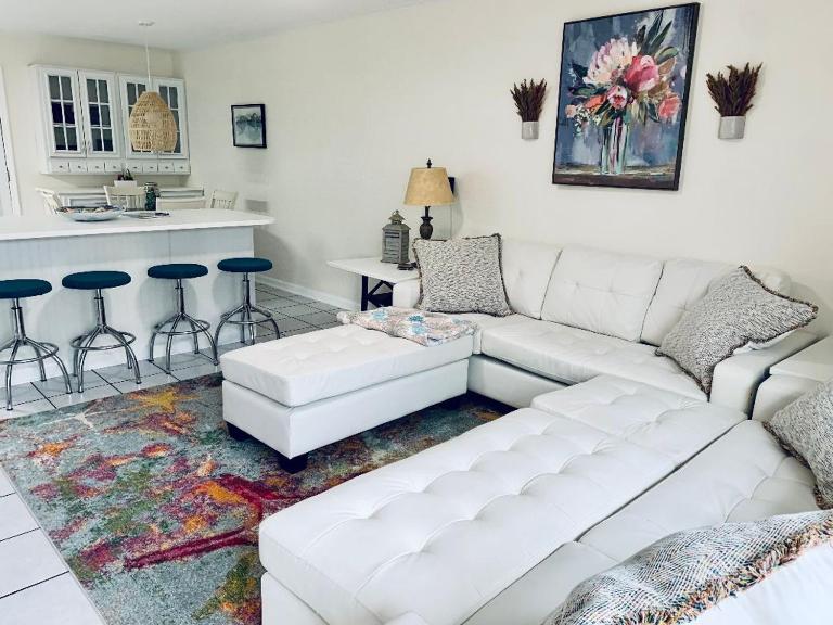 The Nest Egg - B&B Panama City Beach