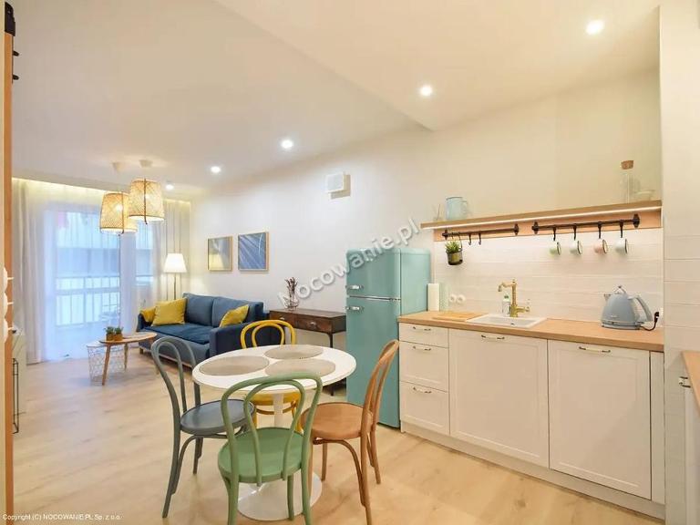 Apartament Premium IV z Garażem, Basen, Sauna, Grota Solna , Silownia, Jacuzzi - B&B Kołobrzeg