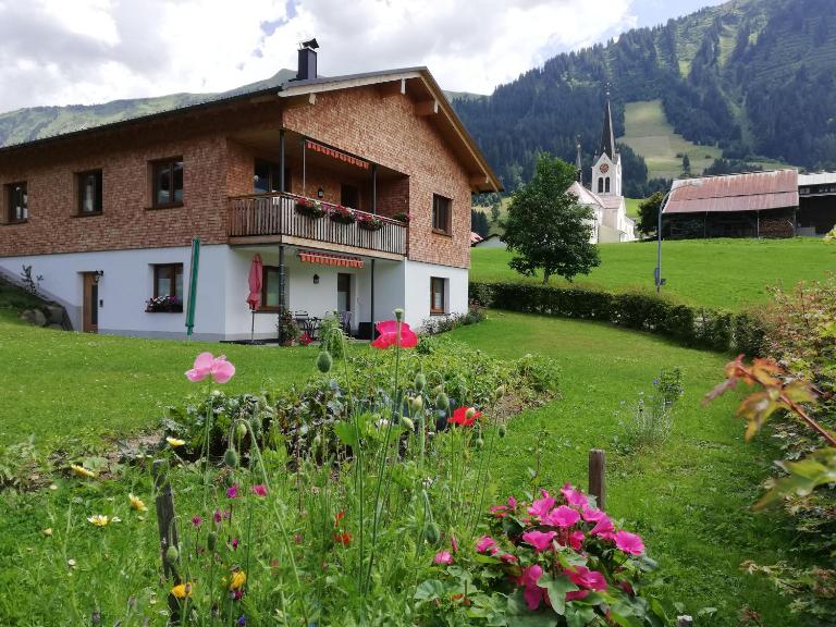 Ferienwohnung Anton Künzler - B&B Riezlern