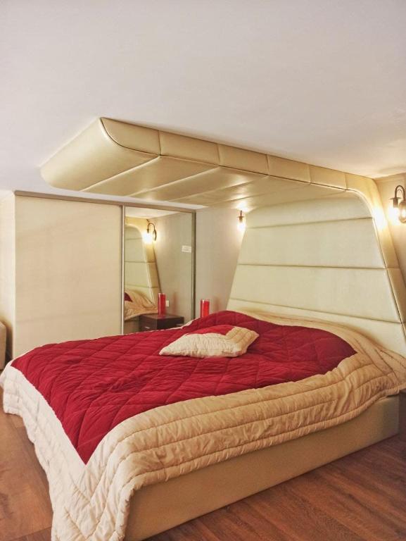 Дворівнева дизайнерська квартира в центрі Києва, 4 поверх - B&B Kyiv