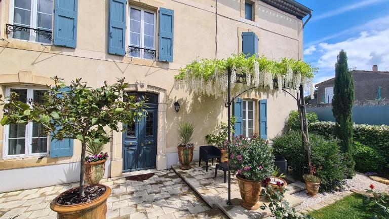 La Glycine Blanche - B&B Pomas