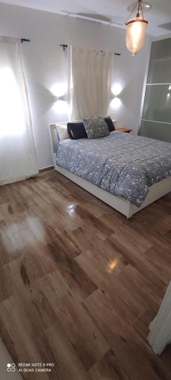 ATICO AMPLIO Y LUMINOSO - Ferienwohnung Sevilla