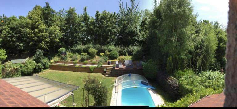 Une belle chambre au calme avec piscine - Bed and Breakfast Ormesson-sur-Marne