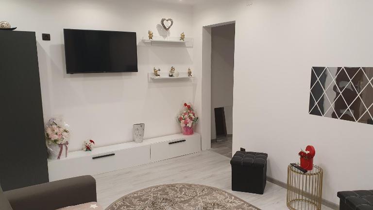 Apartament Ella ,wifi inclus la Straja ,Lupeni ! - Ferienwohnung Lupeni
