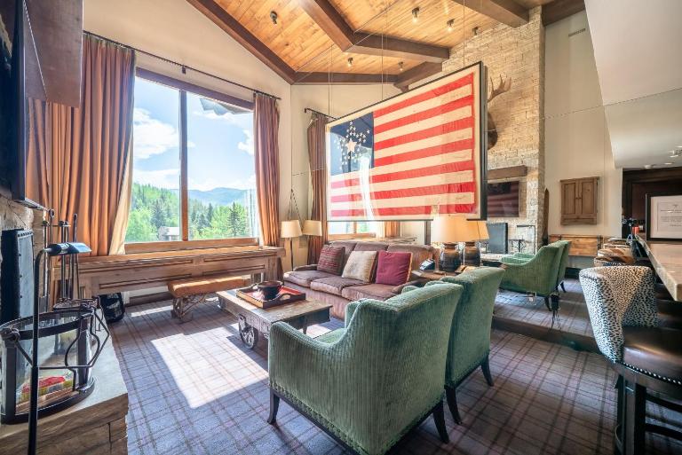 Lodge at Vail Condominiums - B&B Vail