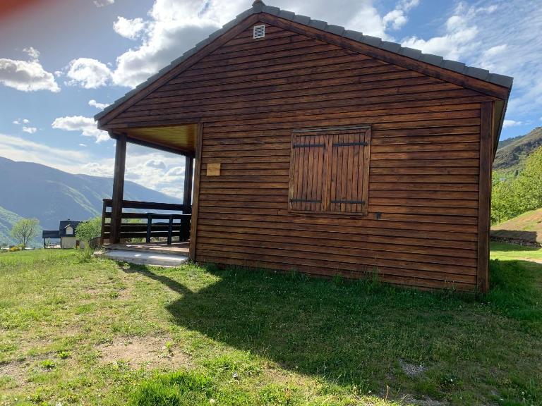 ISATIS 19 - Ferienwohnung Ignaux