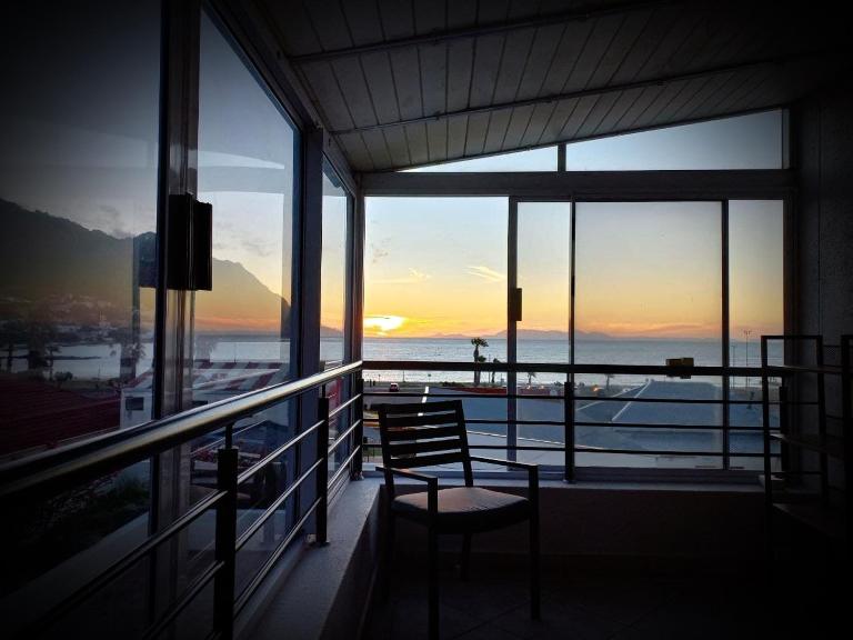 Bay-Side Apartment, Gordon's Bay - B&B Gordon’s Bay