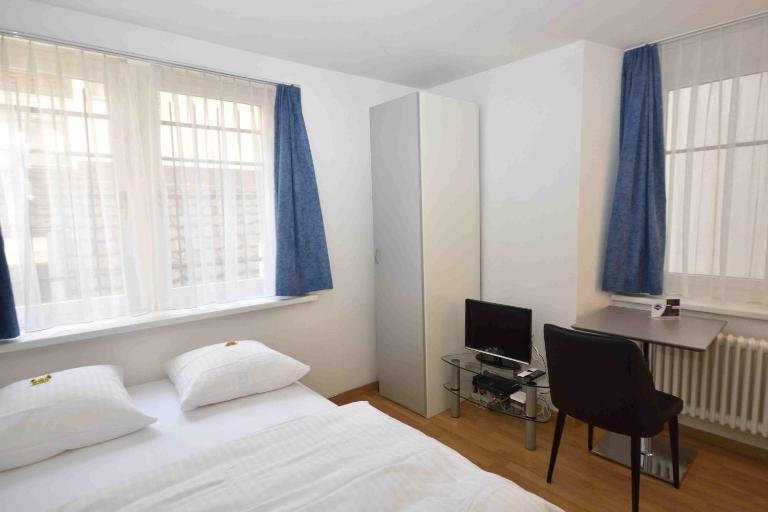 Studio at famous location - Stork 21 - B&B Zurich