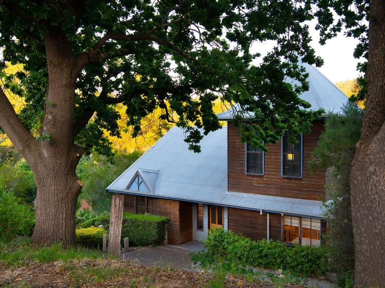 French Cottage- 2 bedrooms with huge spa - B&B Daylesford