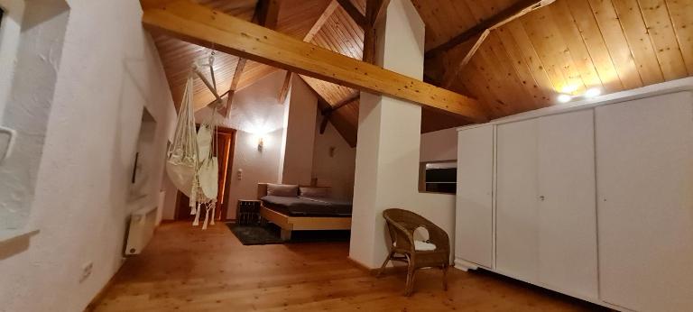 Eifelhof mit Obstbaumwiese - B&B Nideggen