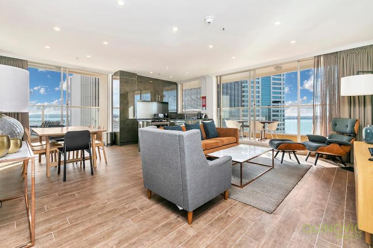 QV Stays Heart of City with Stunning Views - B&B Auckland