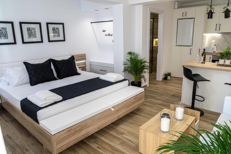 Sandra's luxury studio apartment - B&B Tolón
