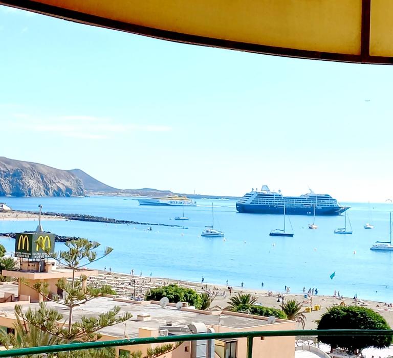 Luxury Vista mar y playa Torres del Sol B404 - B&B Playa de las Américas