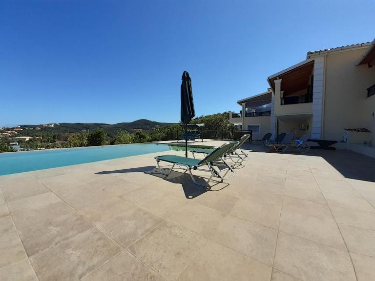 Gem Rosa Villa, Agios Stefanos, Corfu - Bed and Breakfast Agios Stéfanos Avliotón