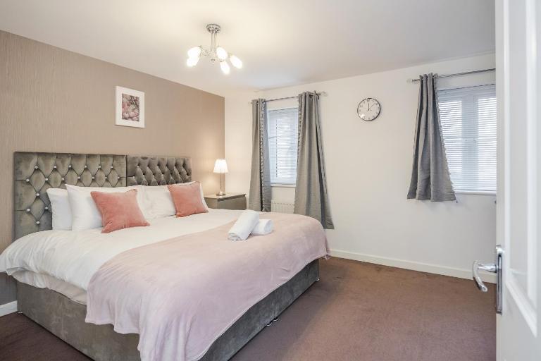 Stunning 3BR house in Basildon - B&B Basildon