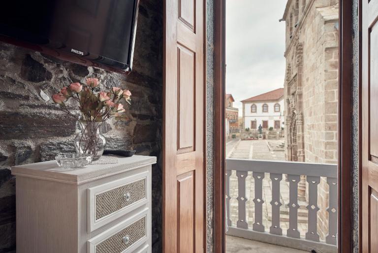 Casa do Largo da Igreja - Bed and Breakfast Vila Nova de Foz Côa