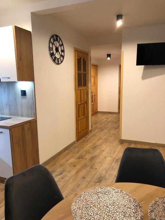 DW Basia pokoje i apartament - B&B Białka Tatrzańska