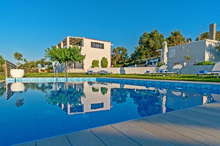 Alkistis Villa with amazing sea view - B&B Maroulas