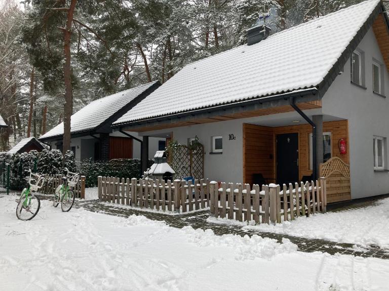 Domek pod lasem - B&B Pogorzelica