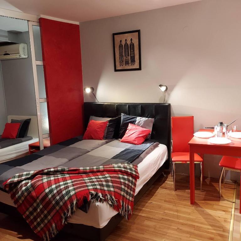Savinac apartman u srcu Beograda, Trg Slavija - B&B Belgrado