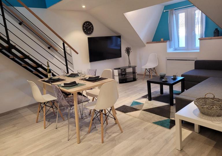 Cosis Colmar - 2 Chambres - 4 Pers - Duplex - Parking - Wifi - B&B Colmar