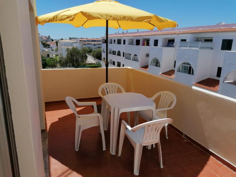 AAM jr - B&B Albufeira