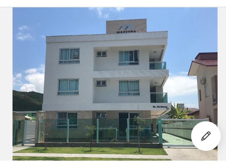 Apto de 3 quartos na Praia de Palmas, com garagem - Bed and Breakfast Governador Celso Ramos