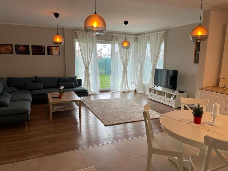 Beautiful Colors Residence Villa - B&B Otopeni