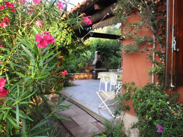 Maison de vacances dans un village de vacances à100 m. de la plage - B&B Badesi
