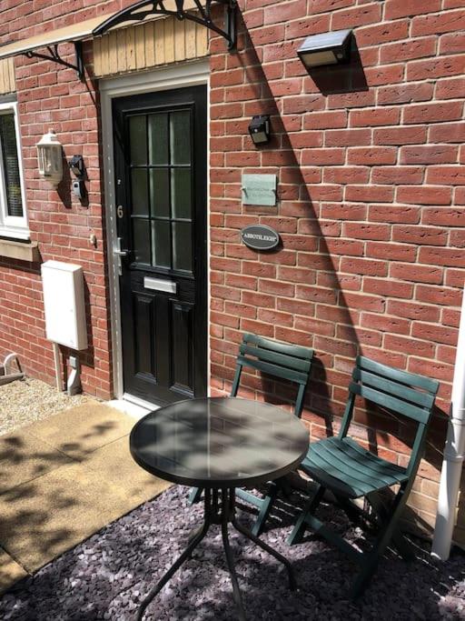 Abbotsleigh Rest - close to Glastonbury Abbey - B&B Glastonbury