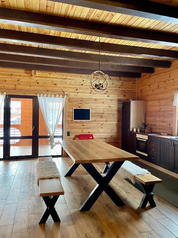Тіні Предків - B&B Plavia