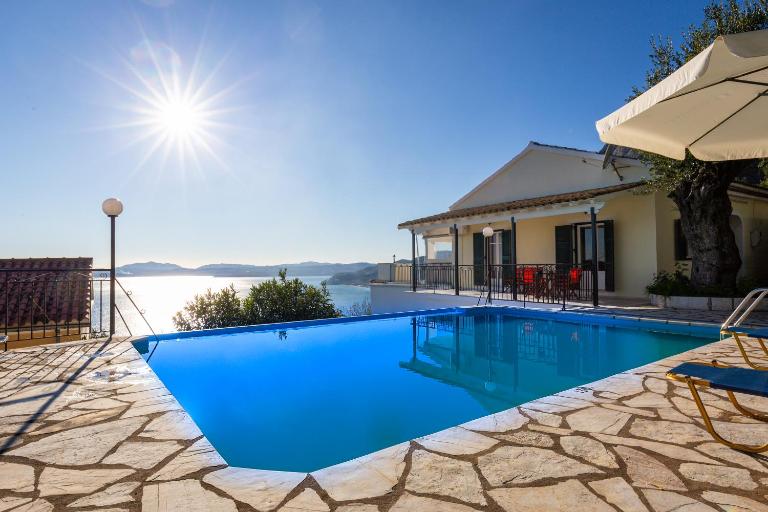Villa Georgina - Ferienwohnung Nisaki