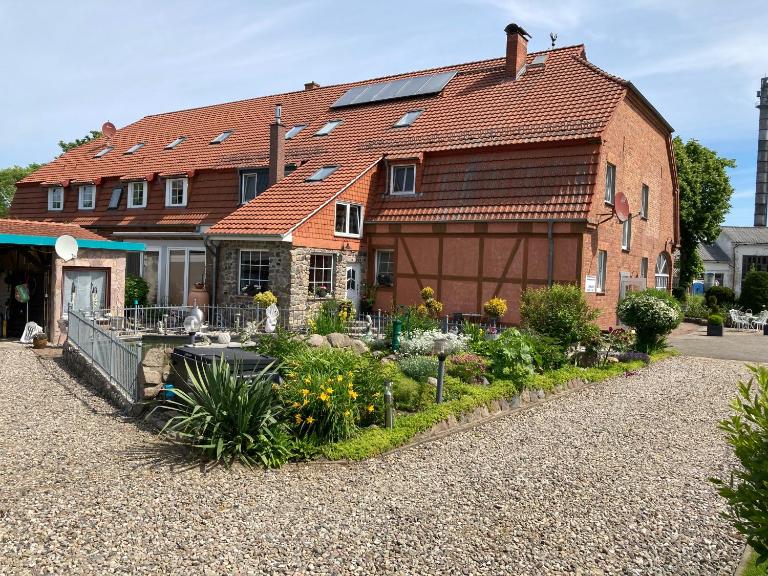 Landhausidyll Apartment Wohn- und Schlafzimmer - Ferienwohnung Klütz