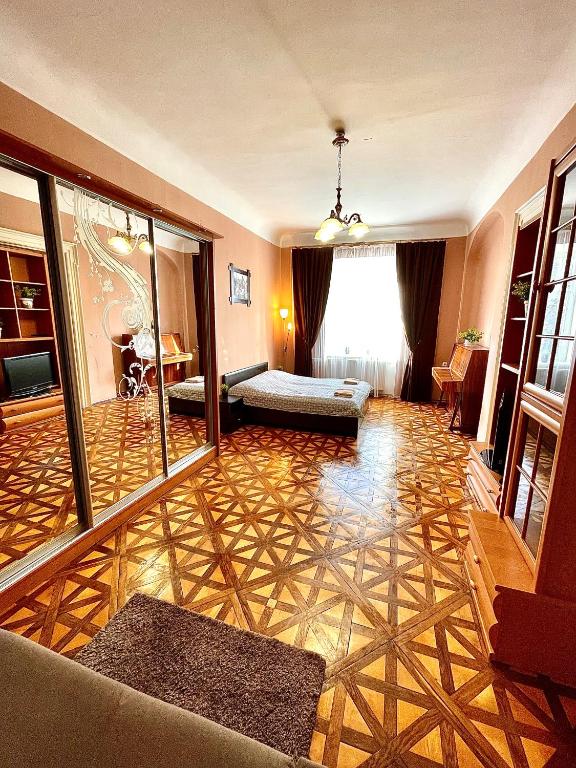 Apartments on Rynok Square - B&B Leópolis