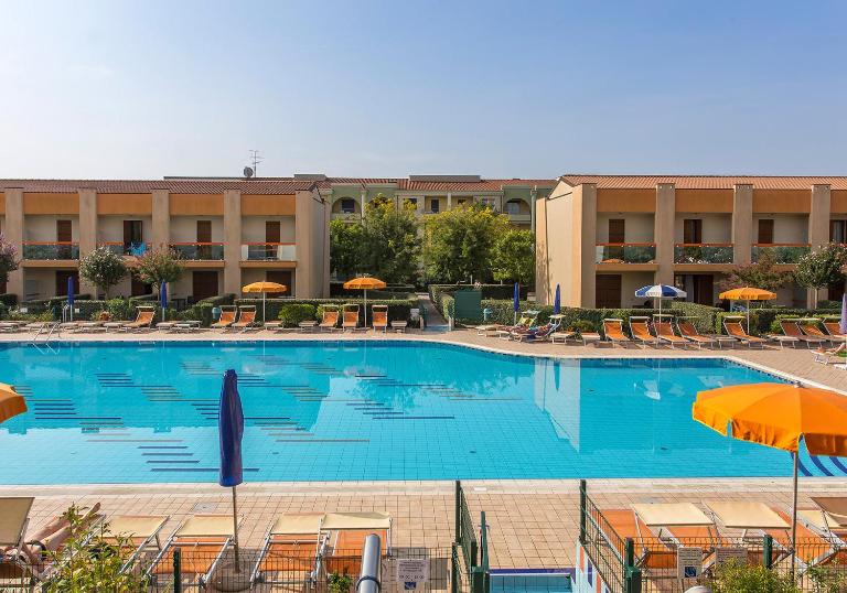Poolside retreat - Beahost - B&B Caorle