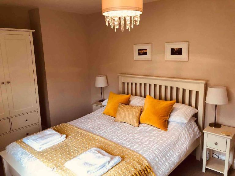Two bedroom house in central Portree - Chambres d'hôtes Portree
