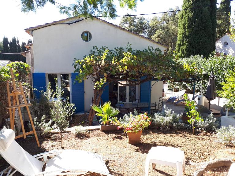 Bormes les Mimosas, Hameau de Cabasson, à 400m de la mer et du fort de Bregançon, Villa classée 3 étoiles, de 2 à 8 personnes - B&B Bormes-les-Mimosas