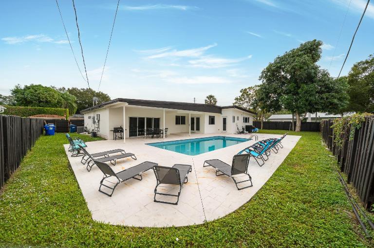 Pool Villa - Chambres d'hôtes Miami