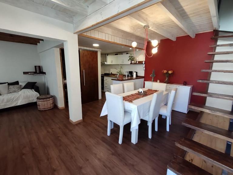 Espacio en casa compartida, SOLO HUÉSPEDES FEMENINOS, en El Hogar de Lily - Chambres d'hôtes San Martín de los Andes