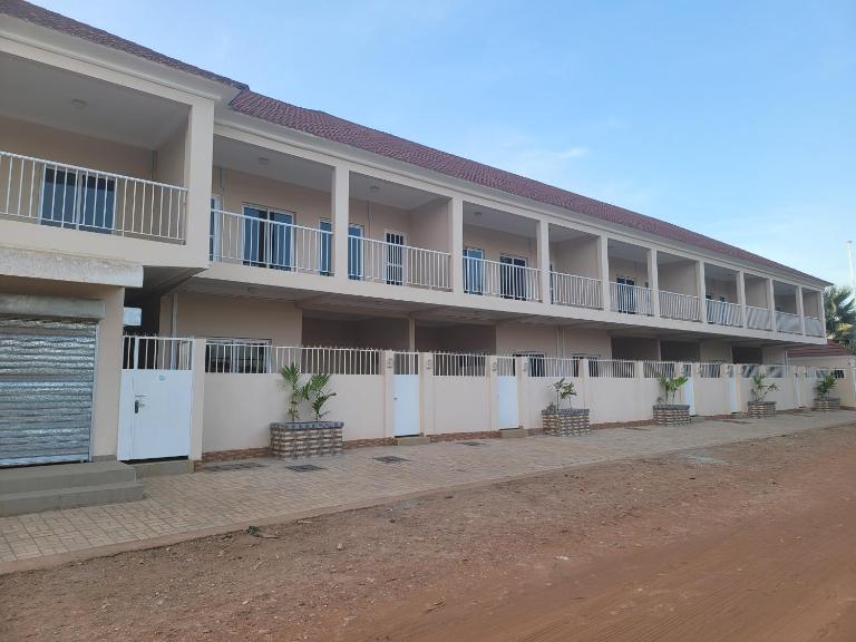 Chez Chic Apartments - Chambres d'hôtes Serekunda