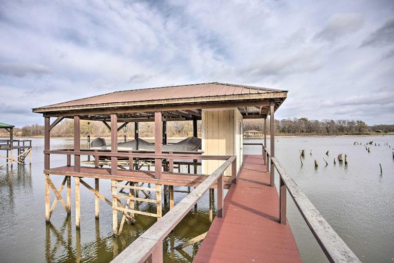 Family Alba Home w/ Boat Dock on Lake Fork! - Chambres d'hôtes Alba