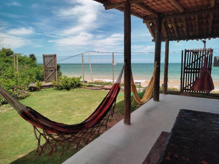 Casa de Frente para o Mar em Manguinhos - B&B Serra