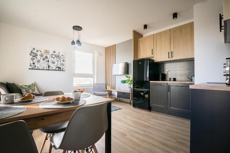 Bizapartments - Modern Flats with Parking - Bed and Breakfast Warschau
