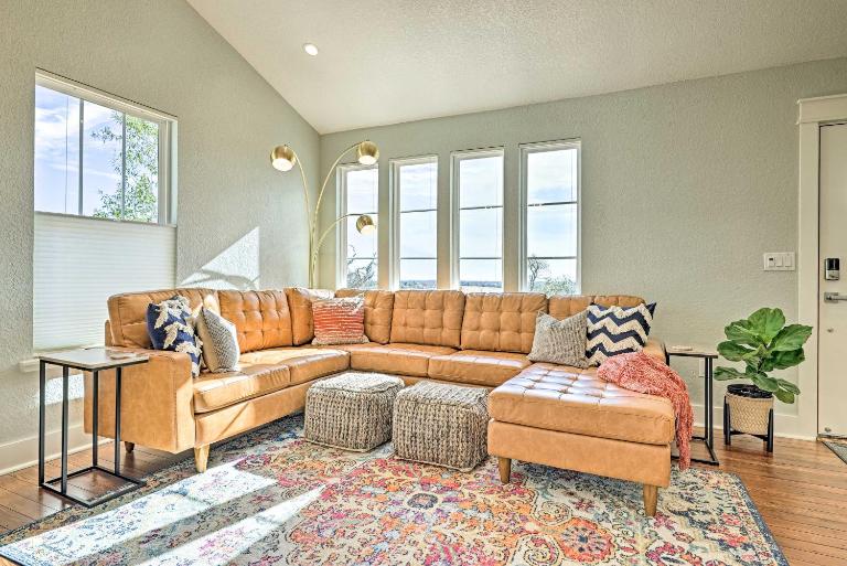Comfy Hill Country Haven w/ Private Hot Tub! - Ferienwohnung Fredericksburg