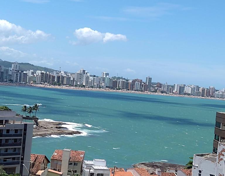 Sossego no Centro e vista para o Mar - B&B Guarapari