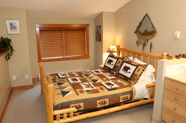 Apartment 405 Bear Creek Crossing - B&B Canmore