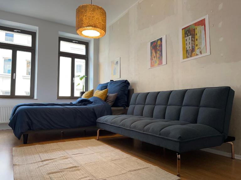 Stilvoller Altbau mit Balkon - 10 min to center - Chambres d'hôtes Leipzig