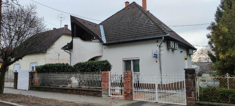 Éva Vendégház - B&B Kaposvár