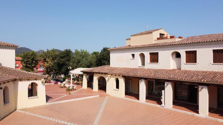Q HOME San TEODORO Garden - B&B San Teodoro